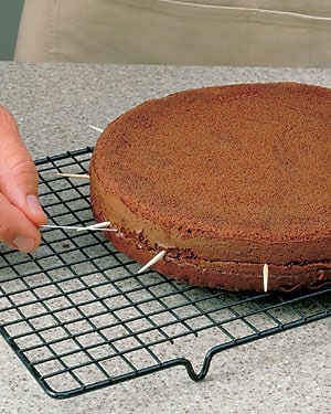 How To Cut Cake Layers